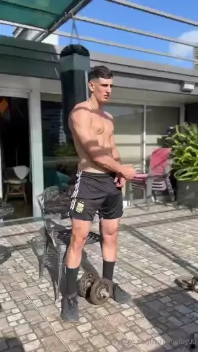 I love seeing my veiny and hard body amo ver mi cuerpo venoso y duro 