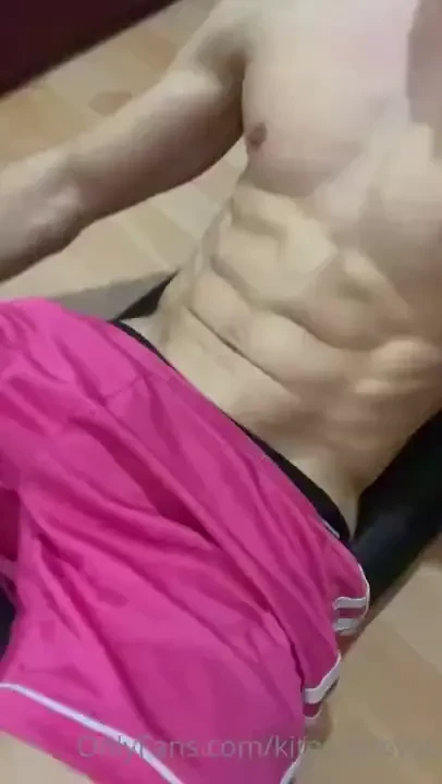 Here you train from head to toe ac se entrena de pies a cabeza 