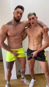New collaboration with my friend viktoronee we missed something down