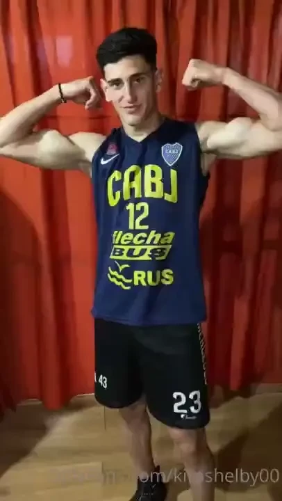 Do i look sexy when training me veo sexy cuando entreno 