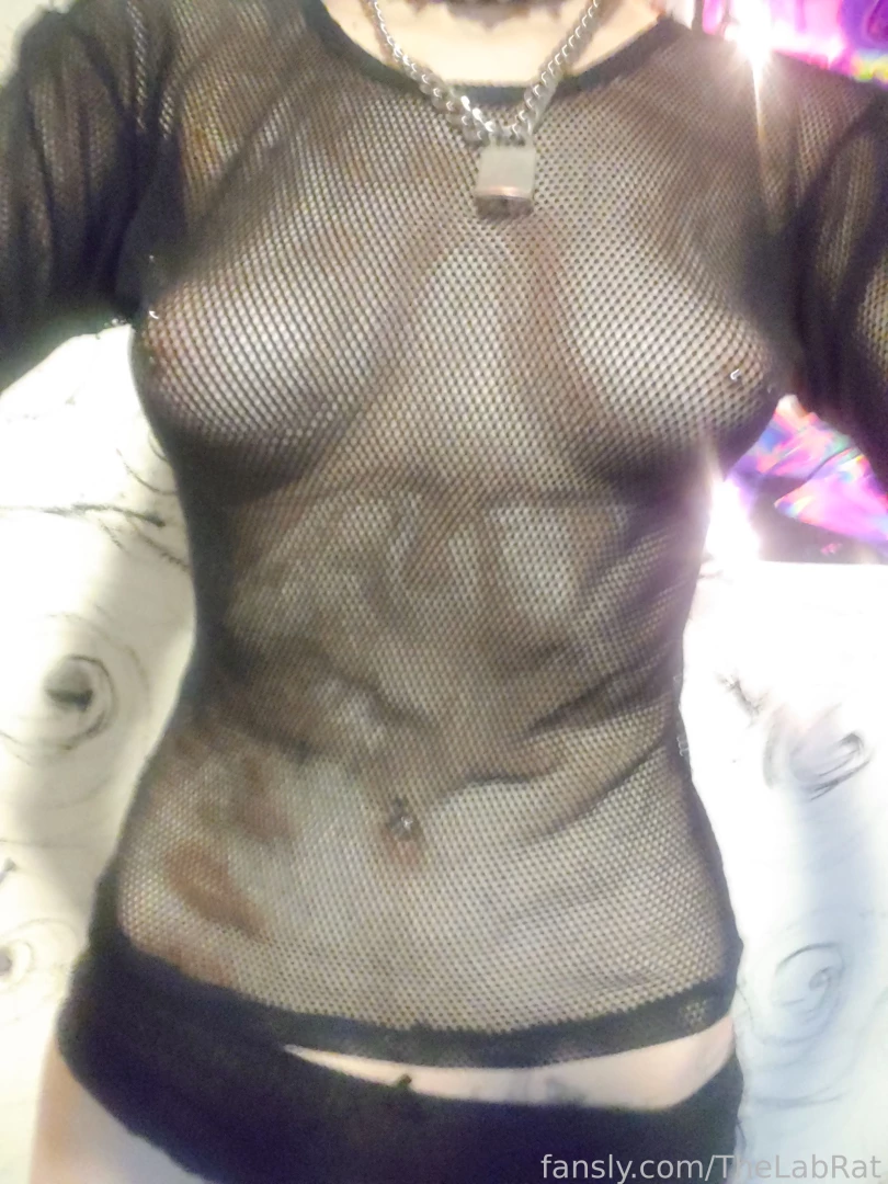 Who all likes fishnets 