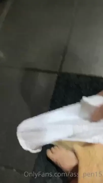 My gym feet s after leg day 