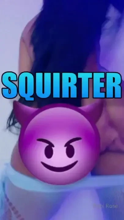 Finger bangin my pussy while bendin over and giving you da best views 