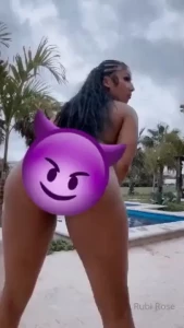 Pussy wet just the way i be rotating dem hips makin a nigga cum real