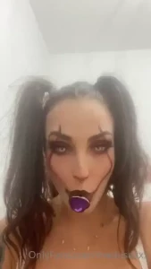 Happy halloween chicos no se me ocurre nada mas terror fico que esta part 4