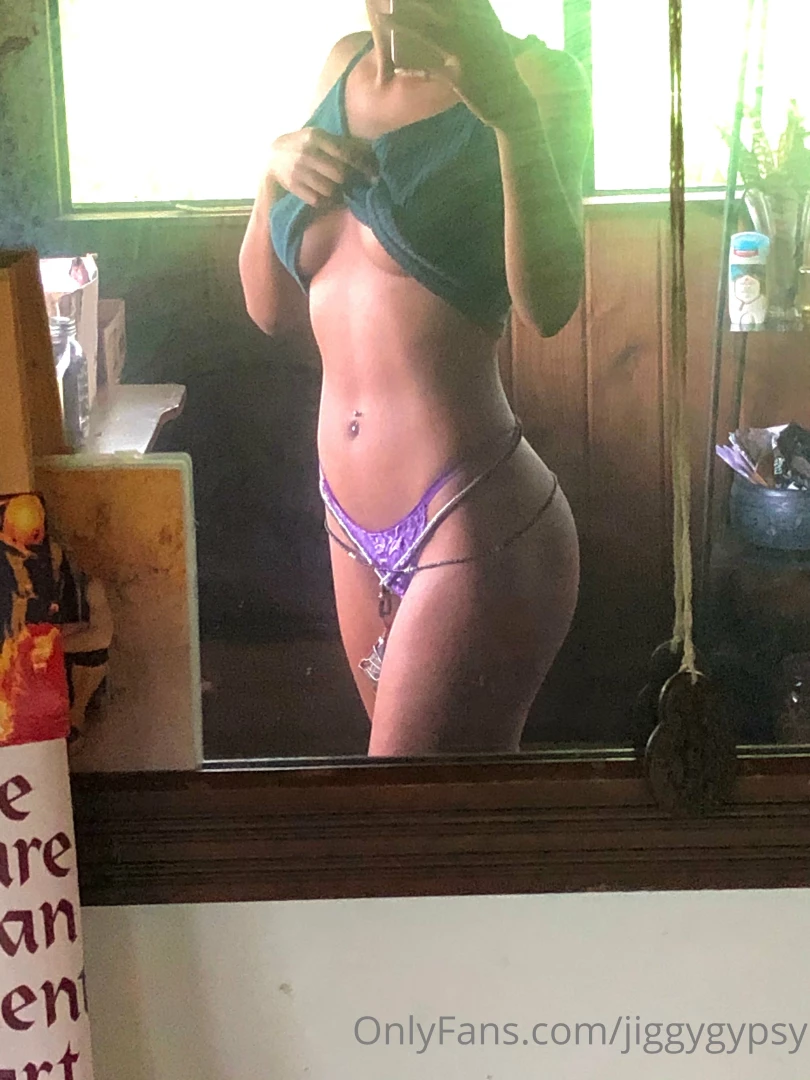 Happy hump day enjoy the sensual slideshow subscribe to view for free part 2 