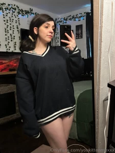 I got a thing for oversized hoodies part 3