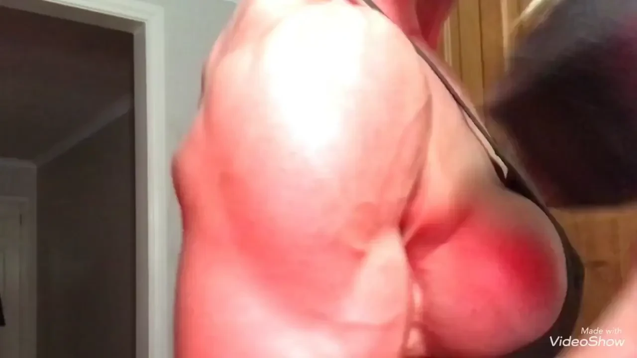 Suns out guns out for the lads warm up this morning before the gym 