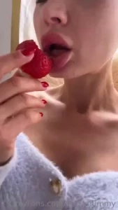 You won t miss the opportunity to enjoy a juicy blowjob from mommy to