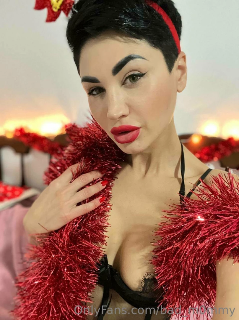 Hear that sound this is the delightful sound of the approaching new part 1 