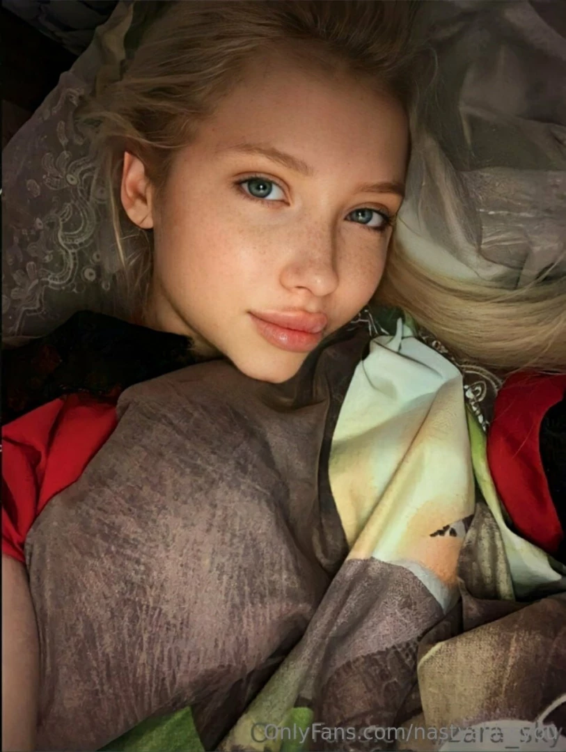 Free page - zara_sky tiny babe zara_sky home alone and bored now she part 2 