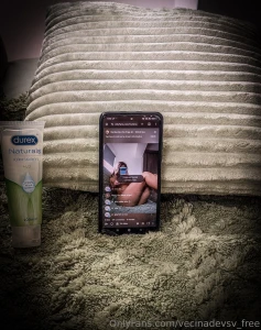 Liveul de duminic a fost cu dou masturb ri i un du ule cu spum