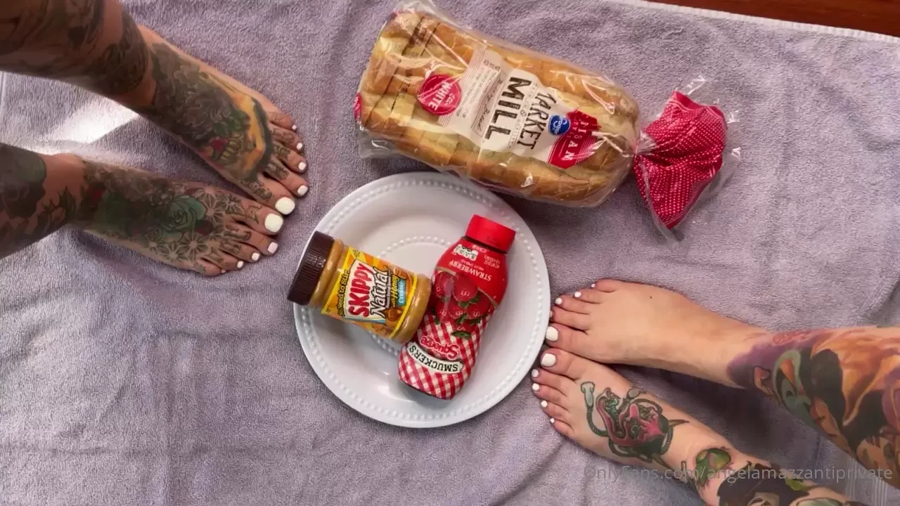 Lunch time with me and maggiemoodie full 6 minute video just hit your 