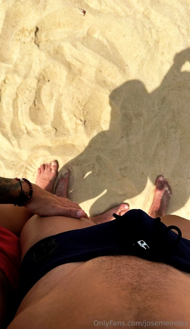 I found a mermaid on the beach 