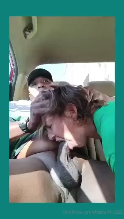 Got to love when they gag with cum down the throat 