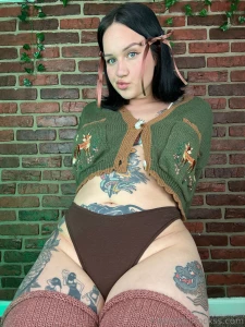 Thicc thighs amp pretty eyes aka your weakness