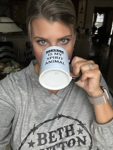 Happy fucking saturday going to slip into something sexy or have part 2