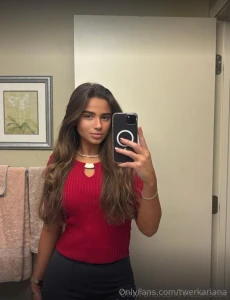 Omg 19 y o victoriacox has set her page to free for 24 hours go check part 15