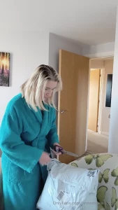 It s time for a clothes try on video yayyyyyyyyy