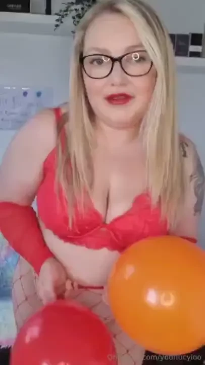 Pop my balloons tip 10 and pick a balloon from 1 ro 10 i will the pop 