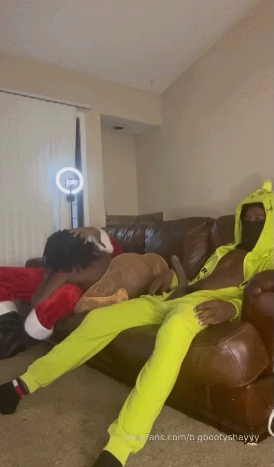 First fan to tip 15 will get 500 xxx sex tape bundle part 15 