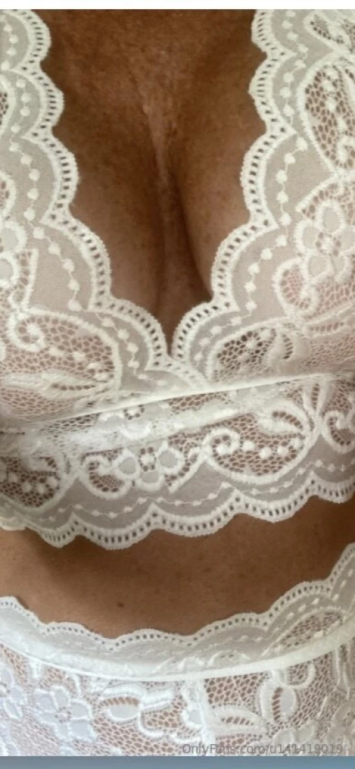 Happy thursday part 738 