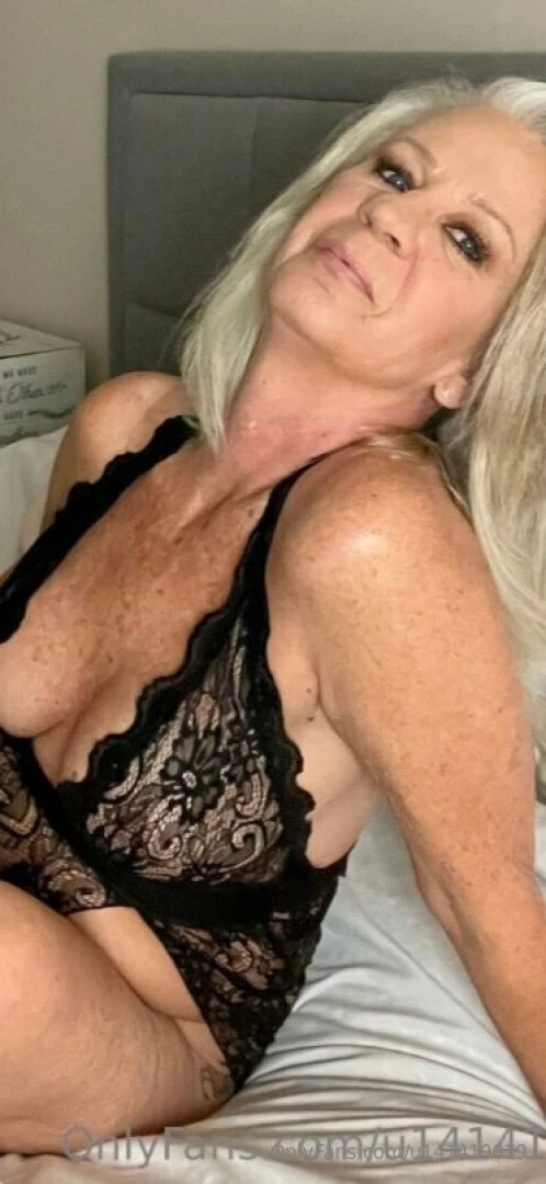 Happy thursday part 741 