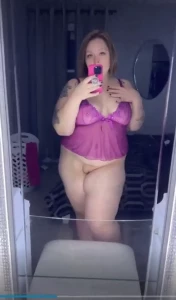 1 hour of mcjigglezzzz wap plus spread booty pics you wont want to