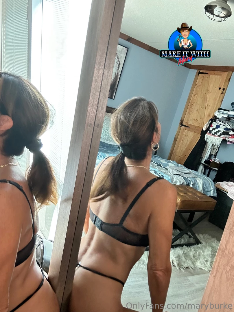 Happy monday cum for me 