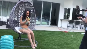 Just do it it s a banana so healthy with a touch of nature