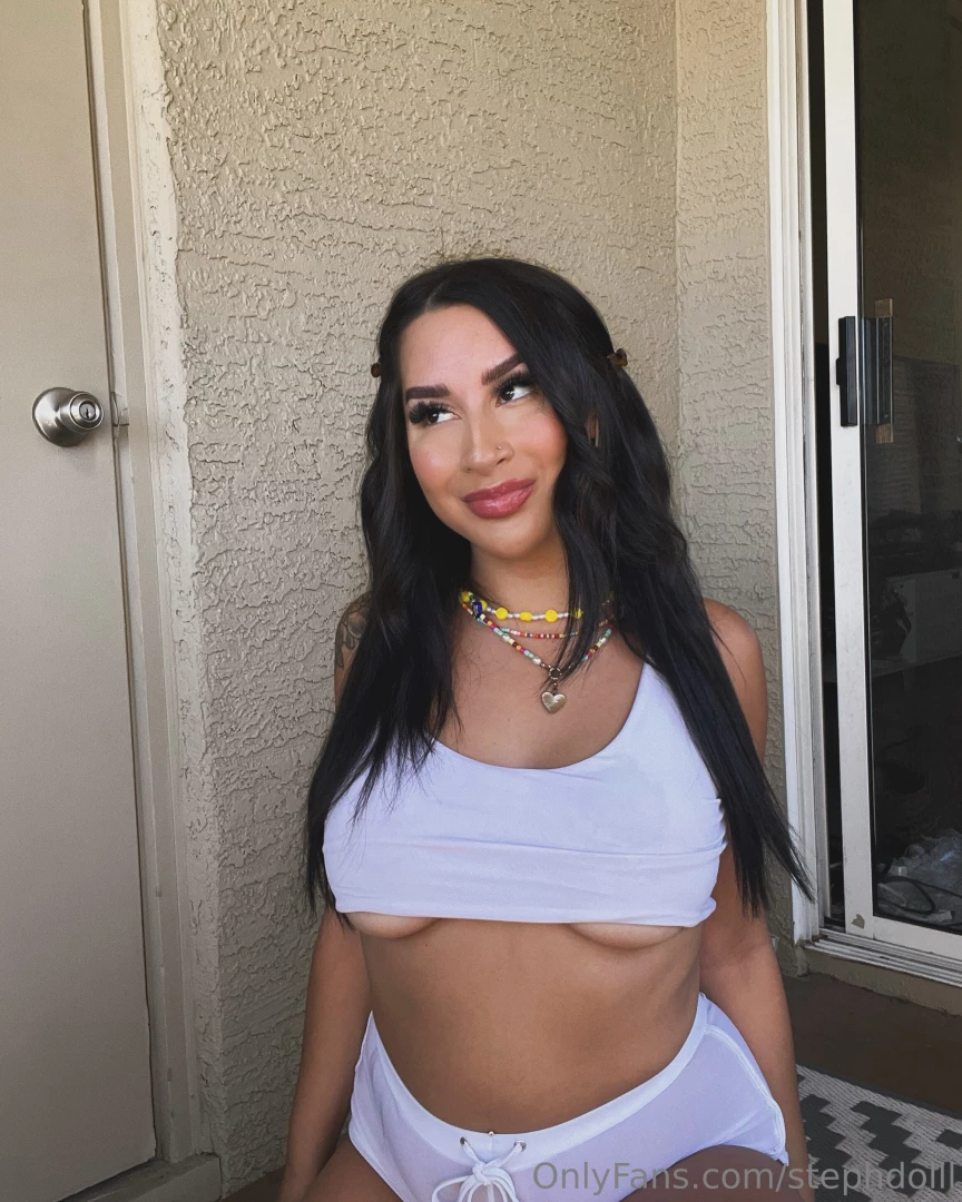 Wowwww you wonder what s underneath head to my vip it s on sale for 3 