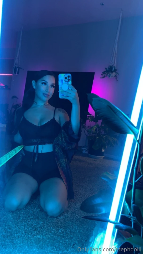 Feeling mysterious tonight 