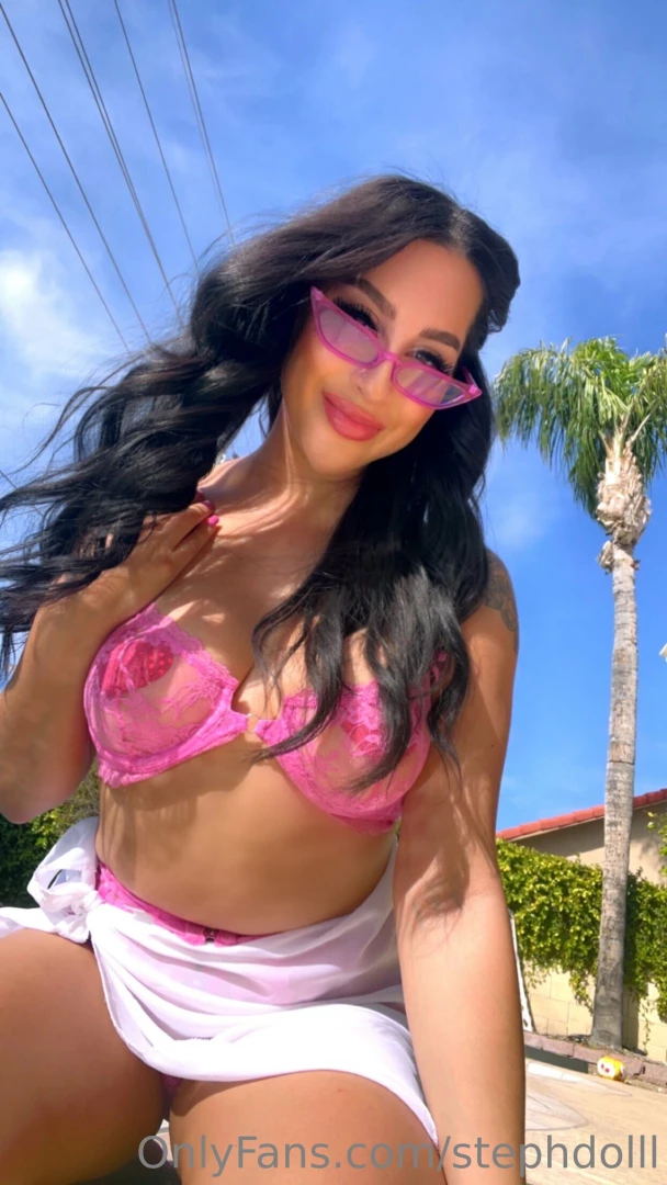 What s your idea of the perfect kiss 