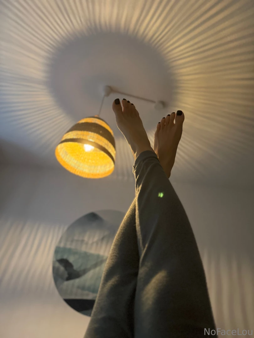 Good morning who would suck my toes before getting up no face lou vip 