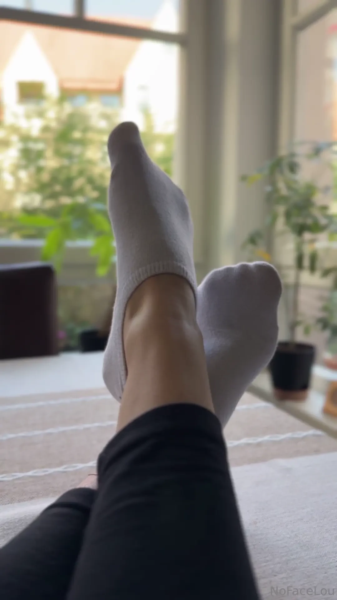 Little home office break no face lou vip 