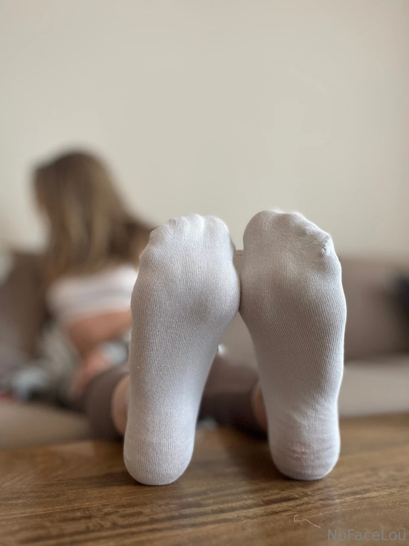 I think my feet just look cute in these socks don t they 