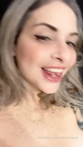 mollynonsense1 - She s literally the cutest follow vanp now for free to cum on her 