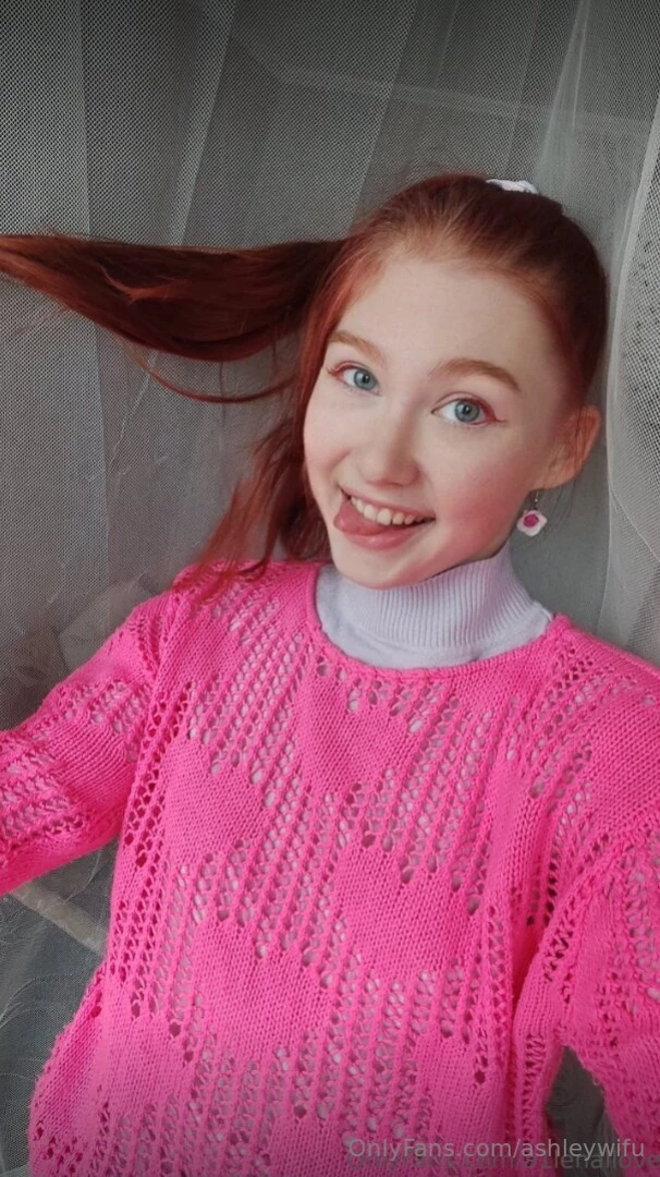 A1lenallove a very hot girl with juicy ass wants your attention are part 416 