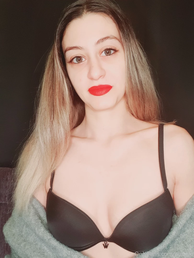 Subscribed on annepage - 40 off video gift 10 14 min -40 reducere part 1 