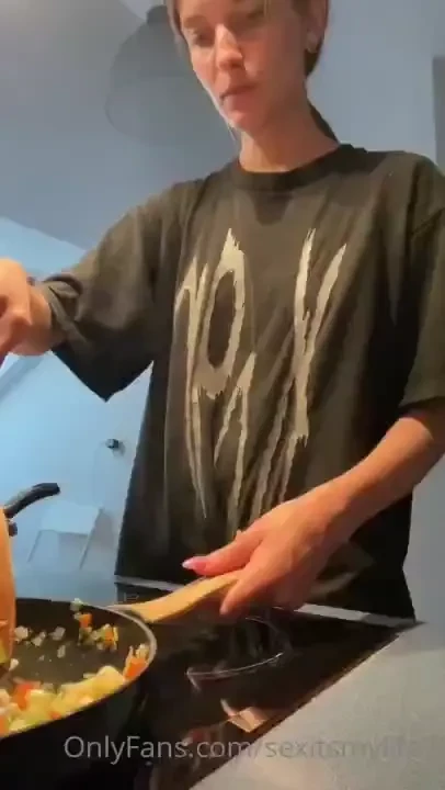 The best sex is sex before dinner having a sweet fuck and then a 