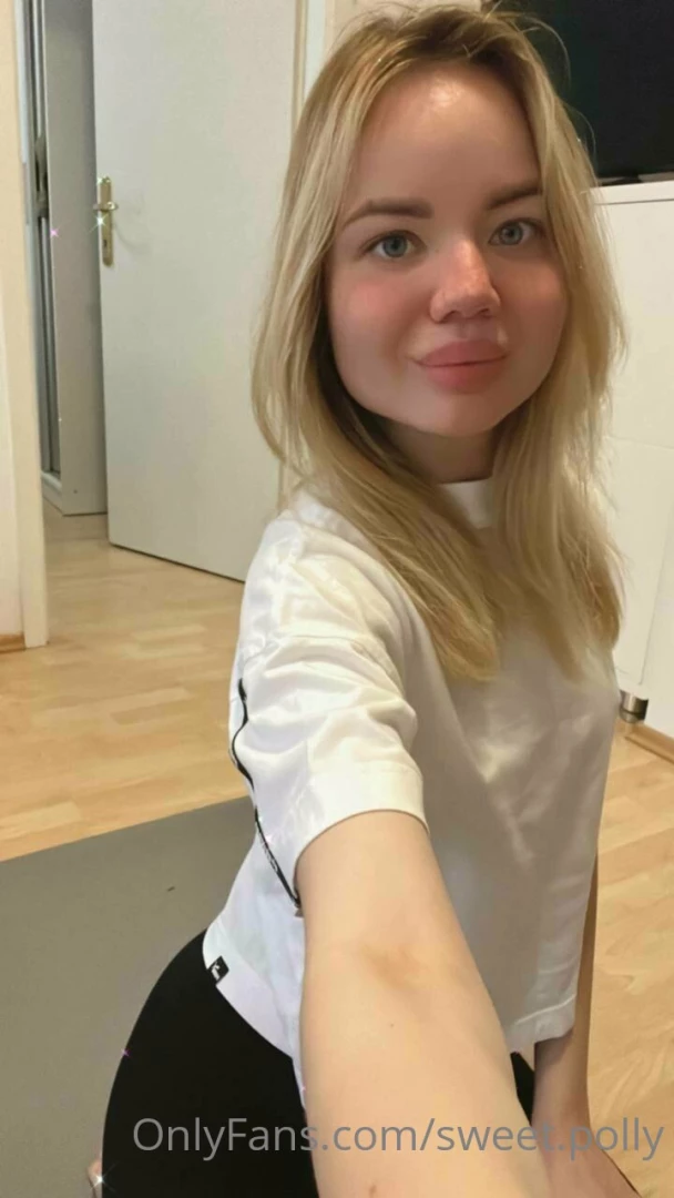 Lets sext right now babe like this post and write me in dm to start 