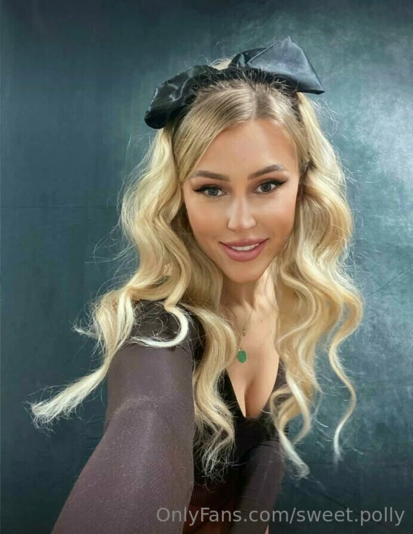 She needs your cock right now barbiebeckah my hot work friend part 177 