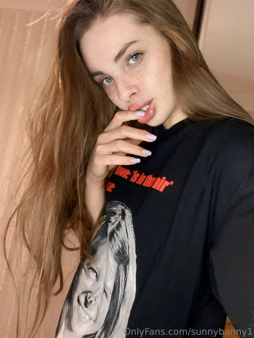 Sexy model immerse yourself in her elegantrose world as she invites part 85 