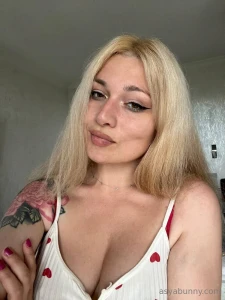 Hey babe if you re craving a sweet wifey who ll make you feel like the part 9