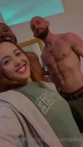 Del cia essa foda com um neg o gostoso e marido ama ser cuckold e
