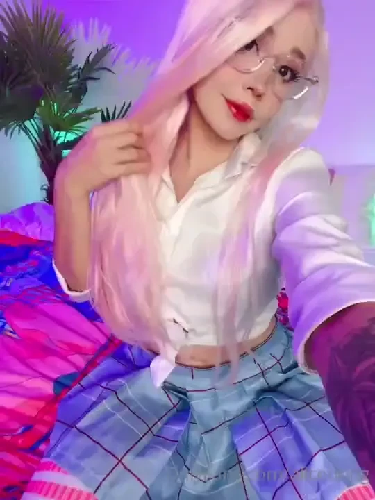 I want to be your naughty girl 