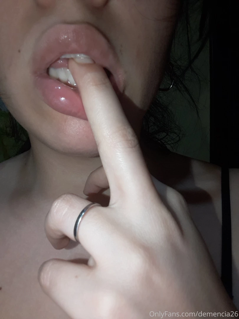 Good night daddy i want to make you finish my lips 