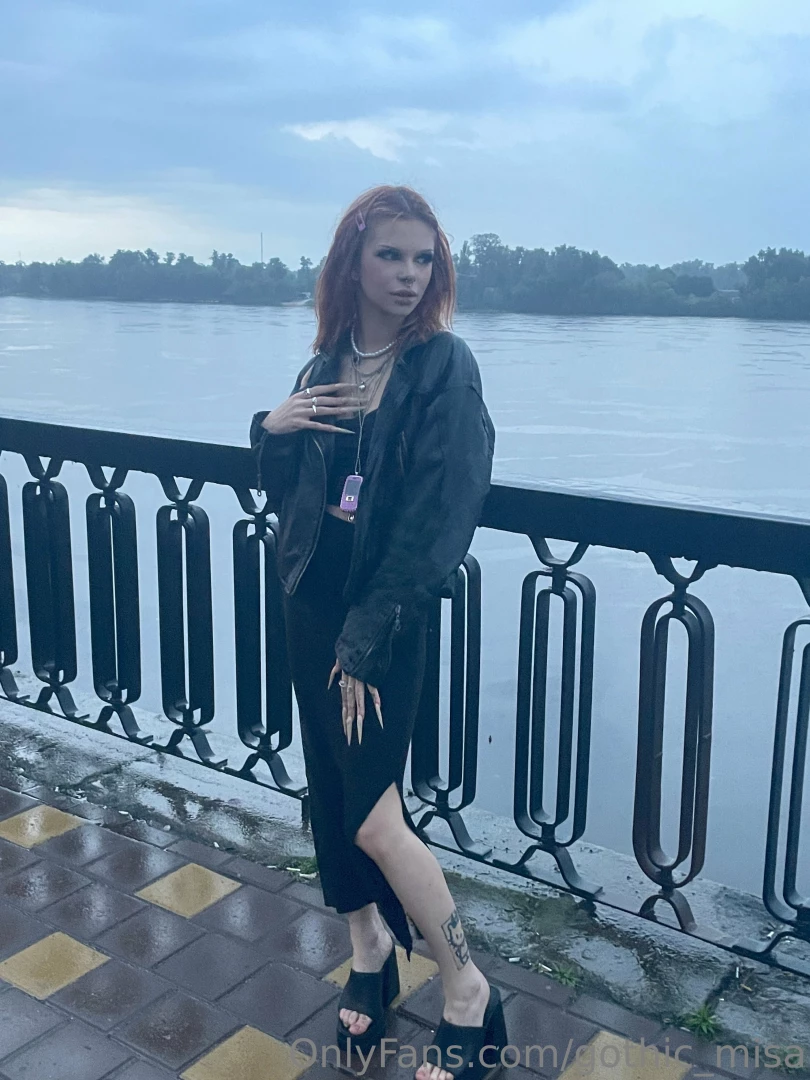 It s been pretty cold today why don t you warm me up 