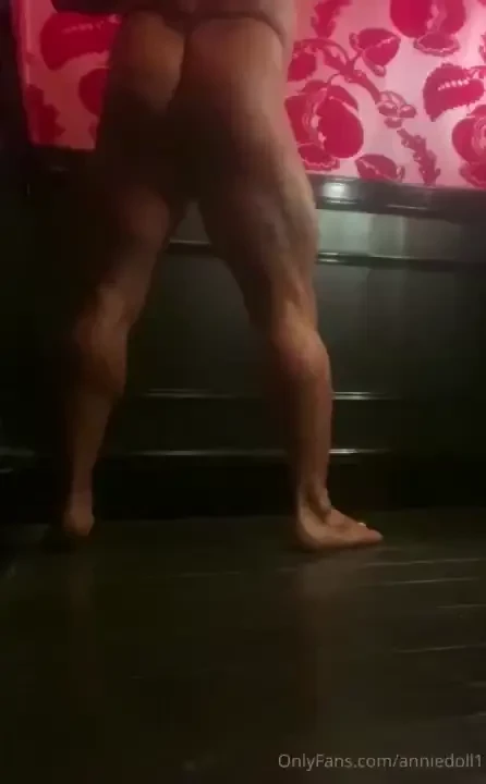 Keeping this series going for you voyers into changing room videos 