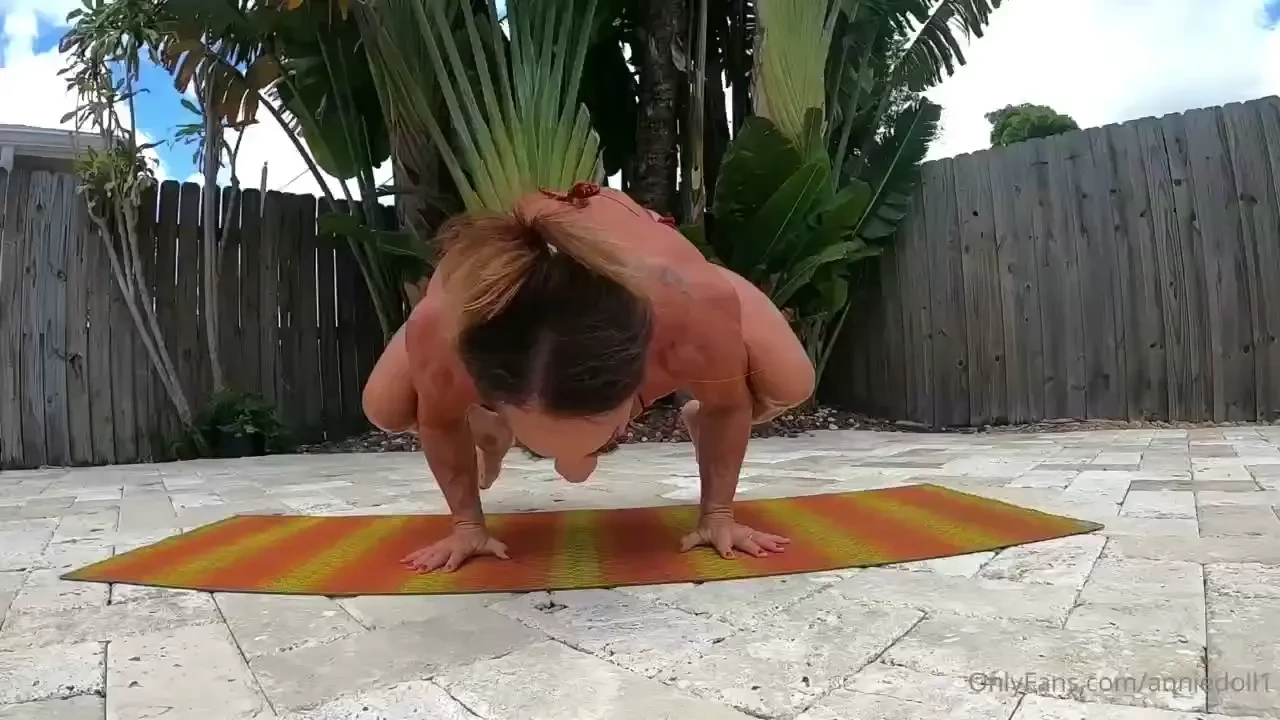 Nothing to see here just a big f ing bodybuilder doing some outdoor 